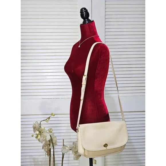 Vintage Coach Women's Bone Leather City Bag 9790 Crossbody Shoulder Bag 2419 - Picture 2 of 13